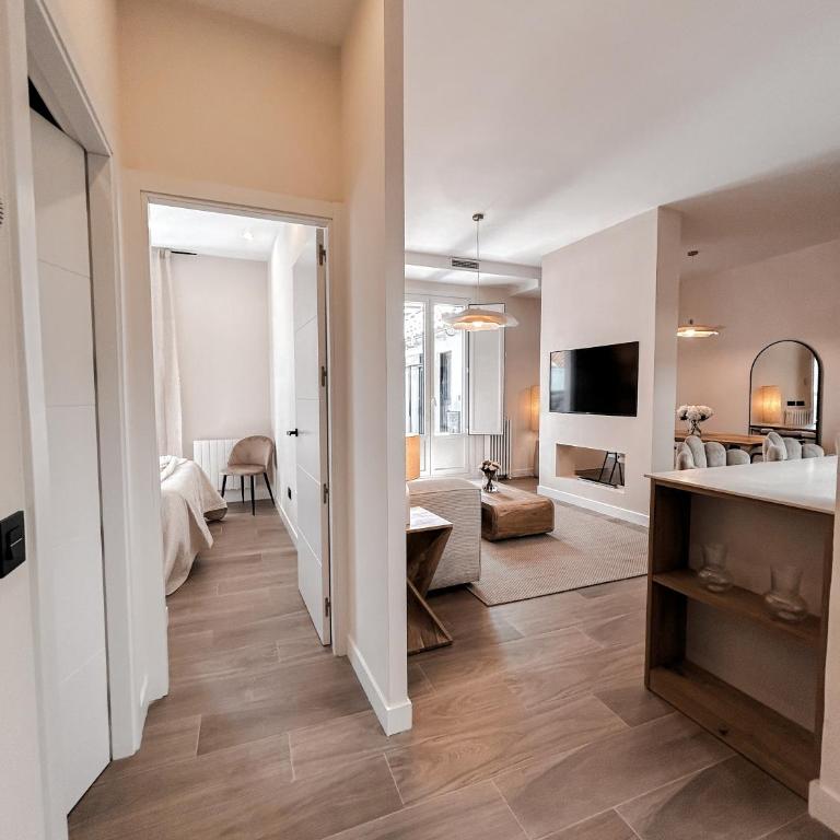 Luxe at the Clouds of Madrid! Atico C Fuencarral - Apartamento de 3 dormitorios con terraza - 17