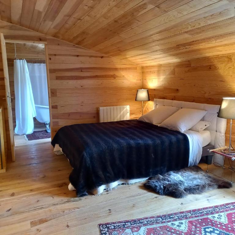 Maison d'hôtes des Perrières - Chambre Double - Vue sur Parc - 7