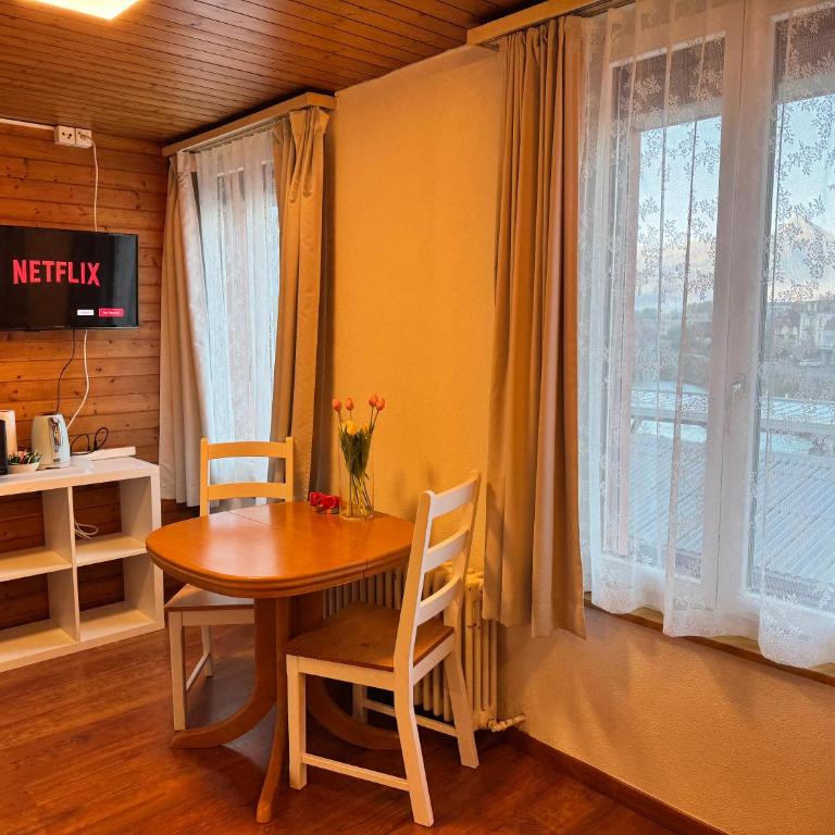 Downtown Apartments - Standard Studio - 2