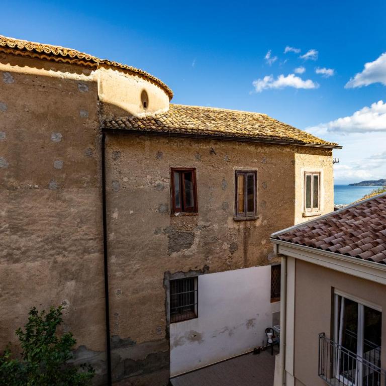 Suite Tropea - Two-Bedroom Apartment - 15