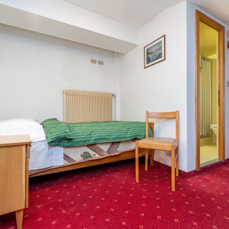 Hotel Mary - Camera Standard Doppia con Letti Singoli - 6