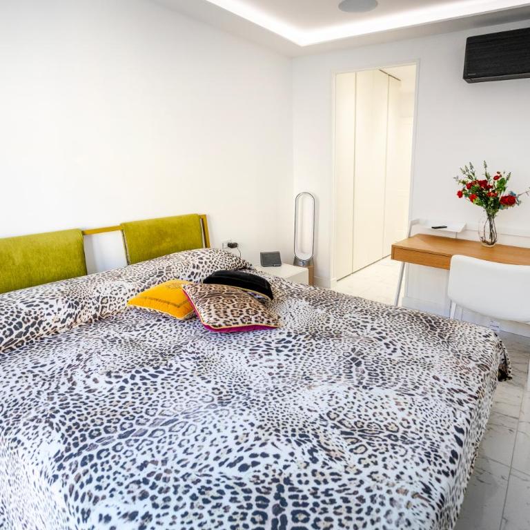 Suite Tropea - Two-Bedroom Apartment - 33