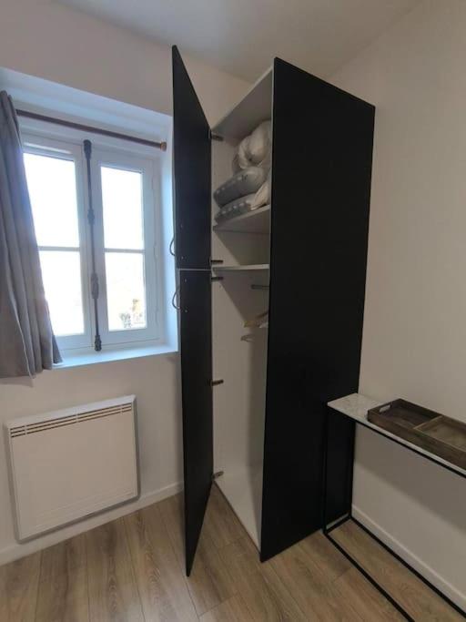 2 pieces Perle sur la Place Morny refait à neuf - Appartement 1 Chambre - 13