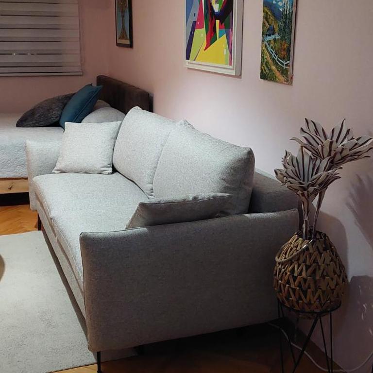 Dream Studio - King Studio with Sofa Bed - 6
