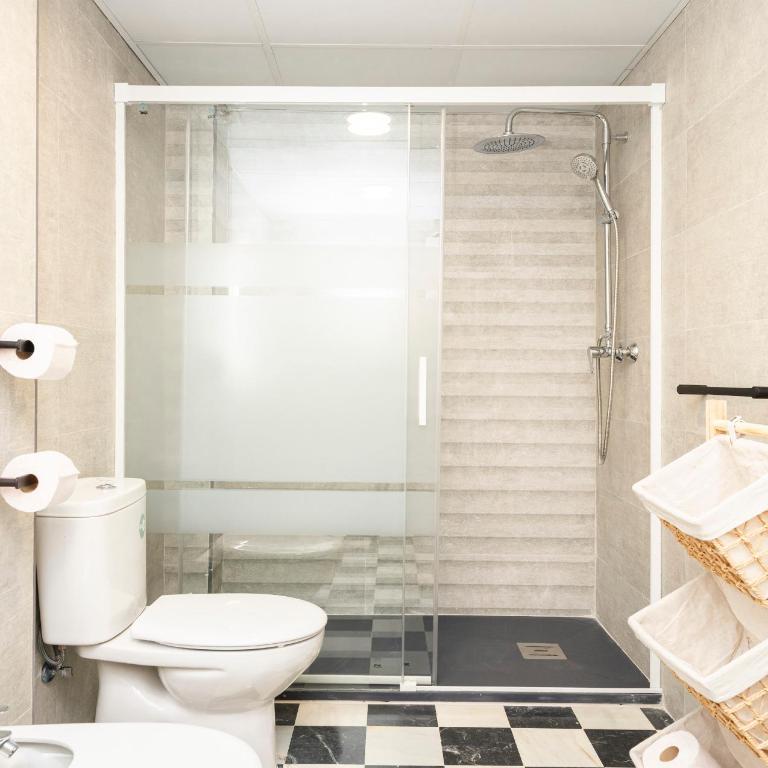 Ronda Suites 193 junto a hospitales y cerca centro con Parking Gratis - One-Bedroom Apartment - 15