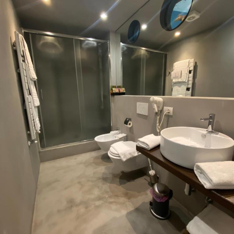 Rumi Rooms - Junior Suite - 4