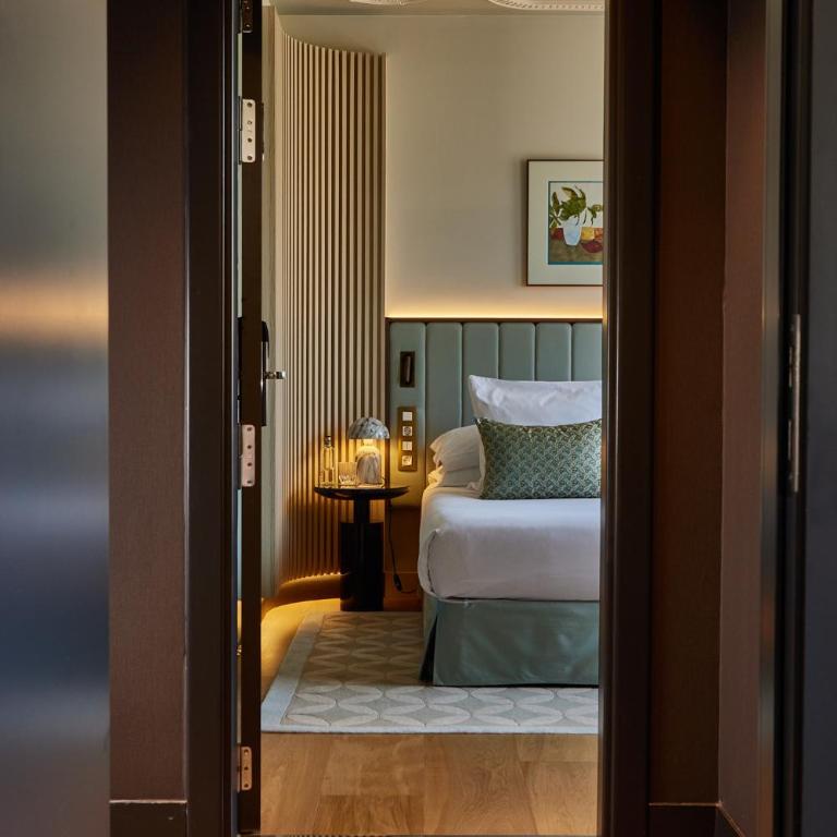Grand Hotel Central, Small Luxury Hotels - Two-Bedroom Suite - 4