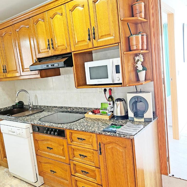 Ático Frente al Mar 2 Terrazas Barbacoa y Parking Sujeto a disponibilidad - Apartamento - 35