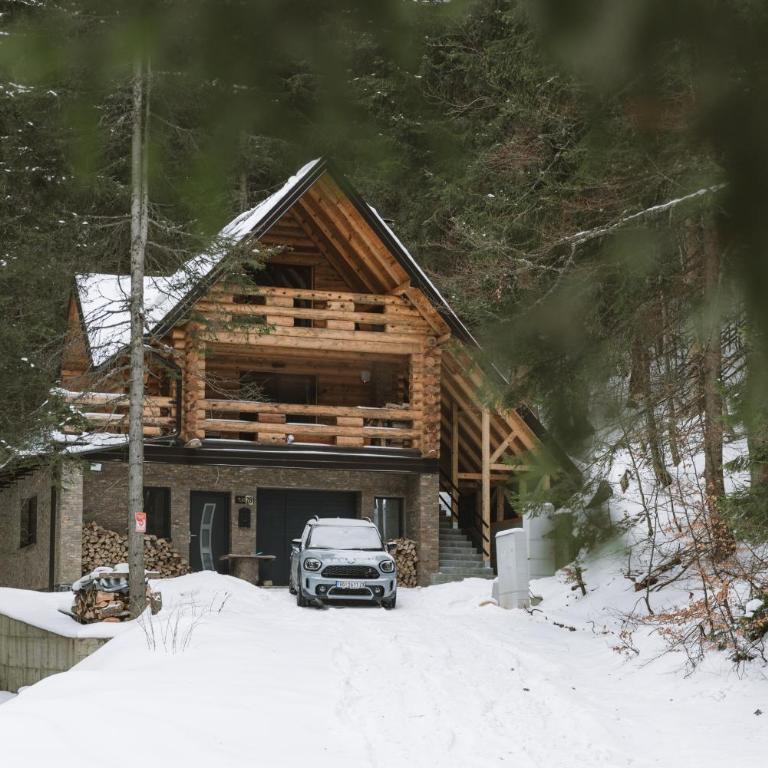 Casa Montana - Two-Bedroom Chalet - 28
