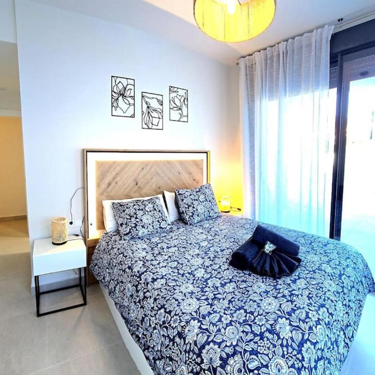 Samuel Luxury 2bedroom Apartment, Large patio, free wifi and private parking BY NAMASTE ELITE - Apartamento de 2 dormitorios - 6
