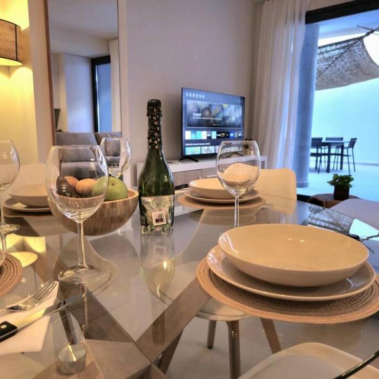 Samuel Luxury 2bedroom Apartment, Large patio, free wifi and private parking BY NAMASTE ELITE - Apartamento de 2 dormitorios - 18