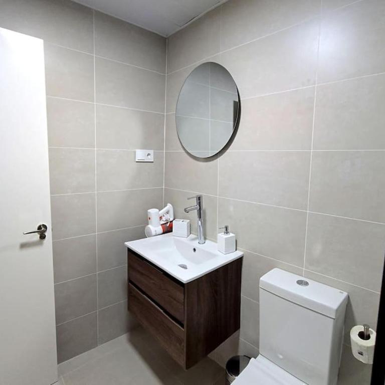Samuel Luxury 2bedroom Apartment, Large patio, free wifi and private parking BY NAMASTE ELITE - Apartamento de 2 dormitorios - 24