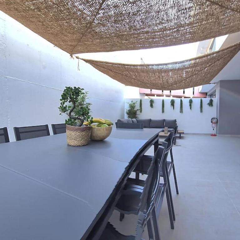 Samuel Luxury 2bedroom Apartment, Large patio, free wifi and private parking BY NAMASTE ELITE - Apartamento de 2 dormitorios - 35
