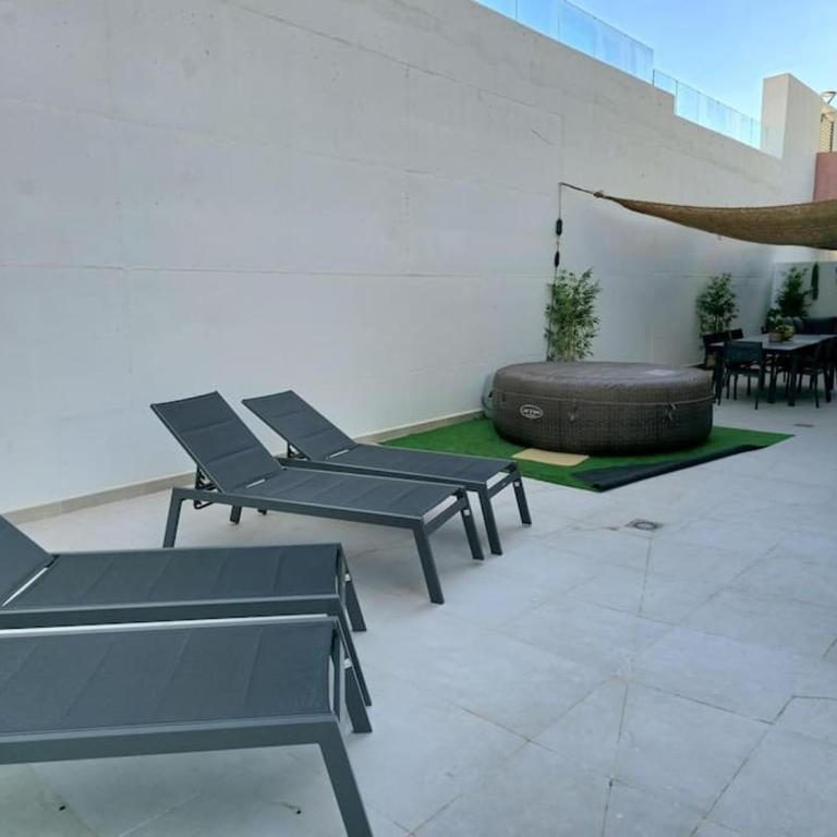 Samuel Luxury 2bedroom Apartment, Large patio, free wifi and private parking BY NAMASTE ELITE - Apartamento de 2 dormitorios - 36