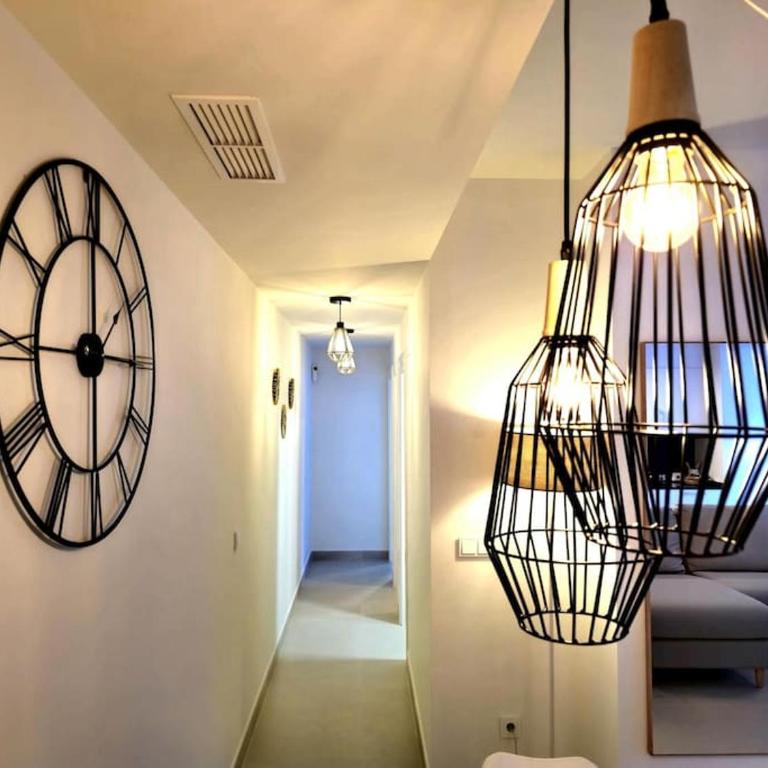 Samuel Luxury 2bedroom Apartment, Large patio, free wifi and private parking BY NAMASTE ELITE - Apartamento de 2 dormitorios - 38