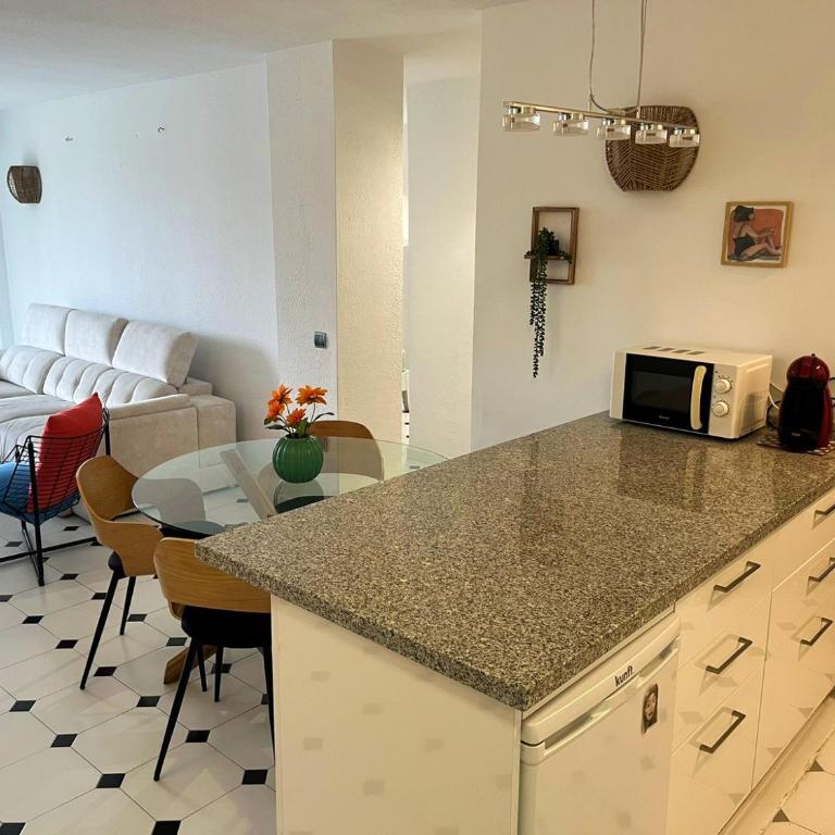 Orión II By Holiday Homes Málaga - Apartamento de 1 dormitorio - 17