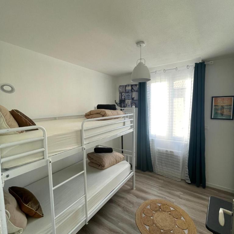 T4 Lumineux proche Centre Ville Narbonne & Des Grands Buffets 2 étoiles - Apartment mit 3 Schlafzimmern - 6