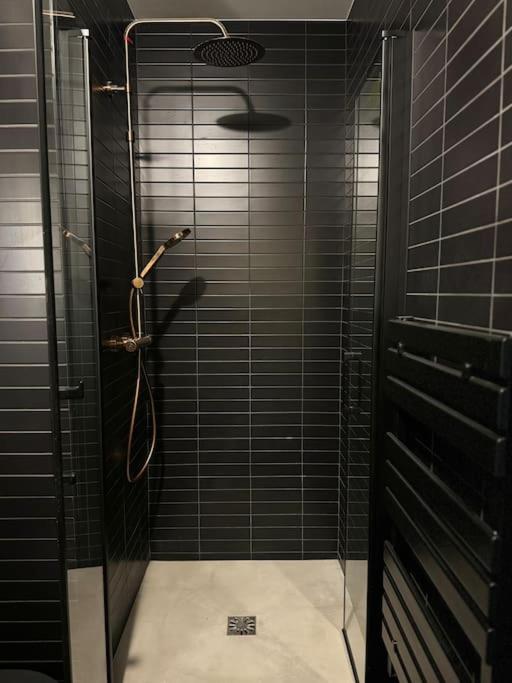 Studio Design Neuf - Central - Appartement 1 Chambre - 16