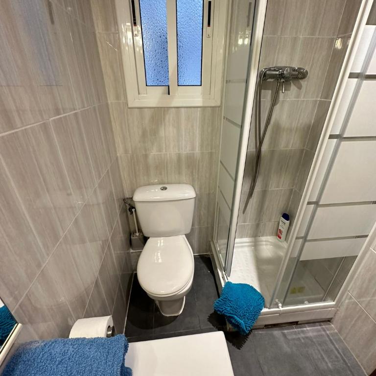 Habitaciones acogedoras en Aragón - Double Room with Private Bathroom - 5