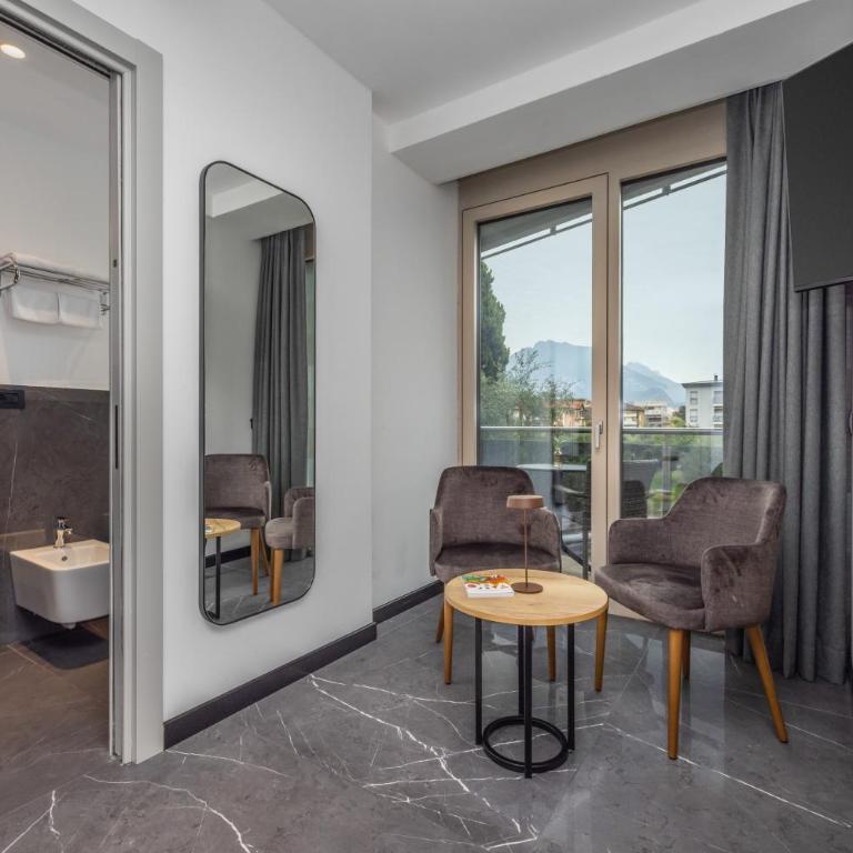 Garda Suite Hotel - Tonelli Hotels - Camera Matrimoniale Superior con Balcone - 7