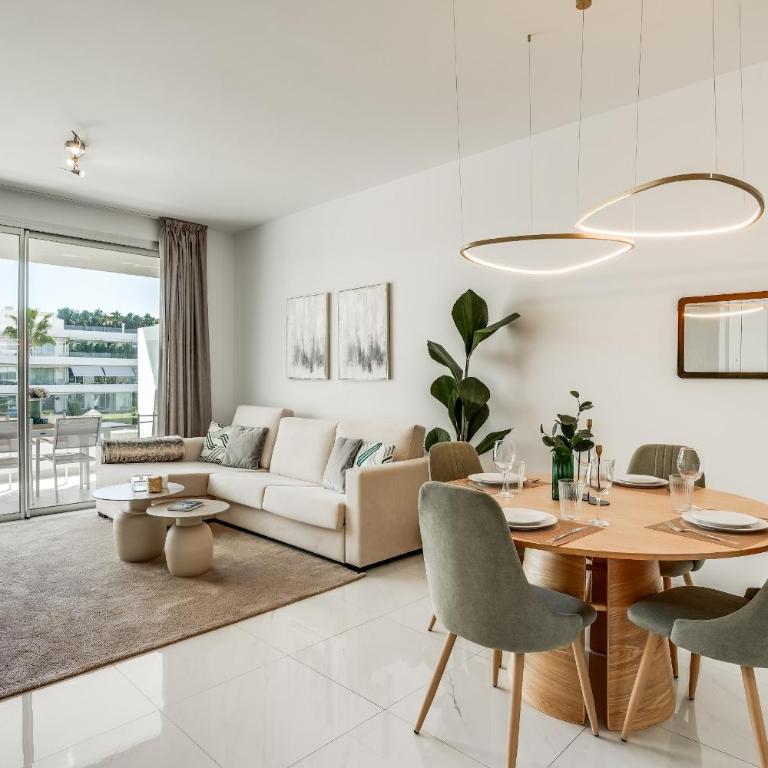 Bel Air Estepona - Modern 2BR Apartment With Terrace, Pool and Close To The Beach - Apartment - 1