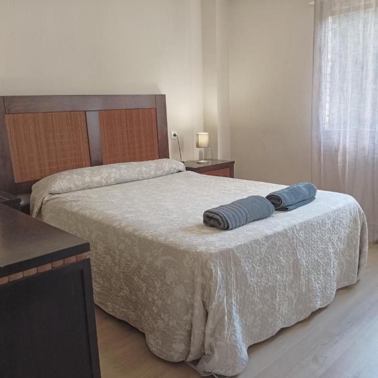 Habitaciones en Apartamento compartido DELICIAS ROOM Cerca del Mar, Aeropuerto, Ave y Metro - Double Room - 2