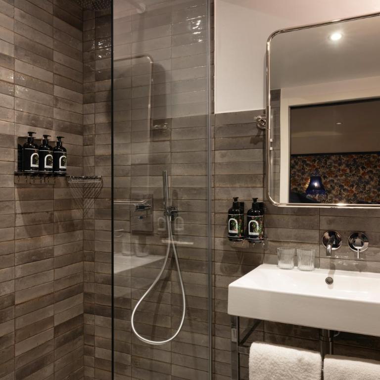 Hôtel Ginette à la Folie & Spa - Chambre Triple Exécutive avec Accès Spa - 6