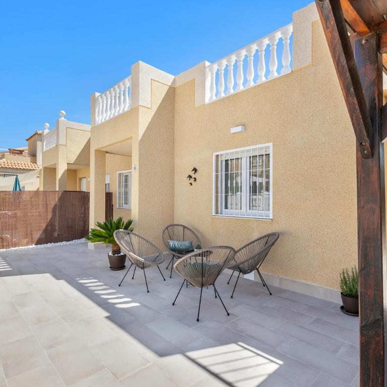 Bungalow Dolce Vita con piscina comunitaria en Torrevieja - Casa de 2 dormitorios - 3