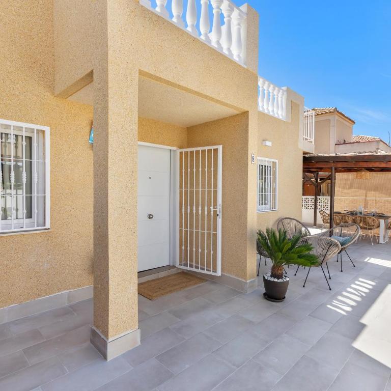 Bungalow Dolce Vita con piscina comunitaria en Torrevieja - Casa de 2 dormitorios - 4