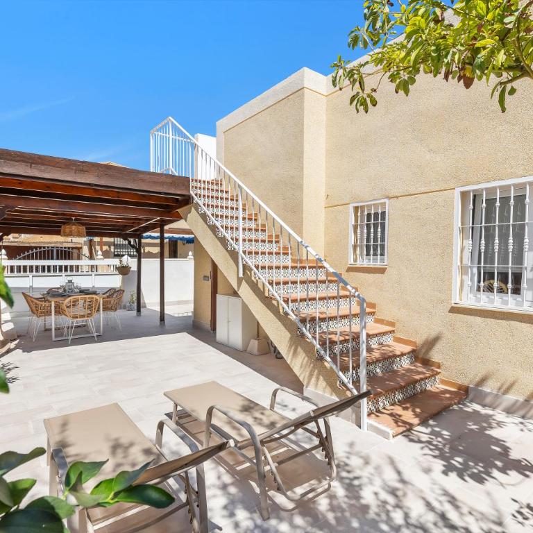 Bungalow Dolce Vita con piscina comunitaria en Torrevieja - Casa de 2 dormitorios - 28