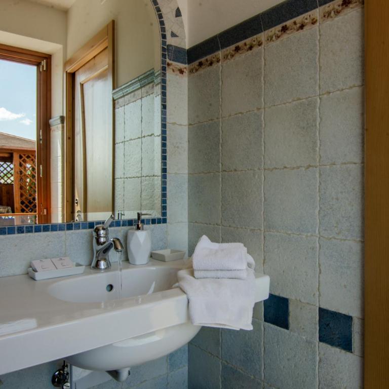 Agritur Coryletum - Camera Matrimoniale con Bagno Privato - 3