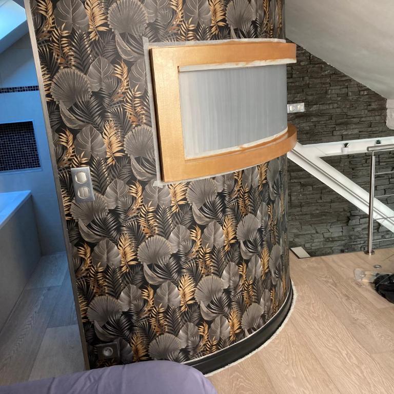 Le Cocon De Notre Dame - Four-Bedroom Loft Apartment with Sauna - 2