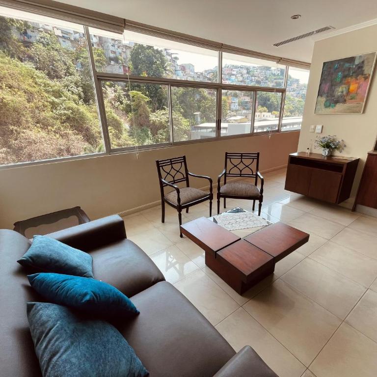 Suite frente al río en Puerto Santa Ana Riverfront - Junior Suite with Mountain View - 27