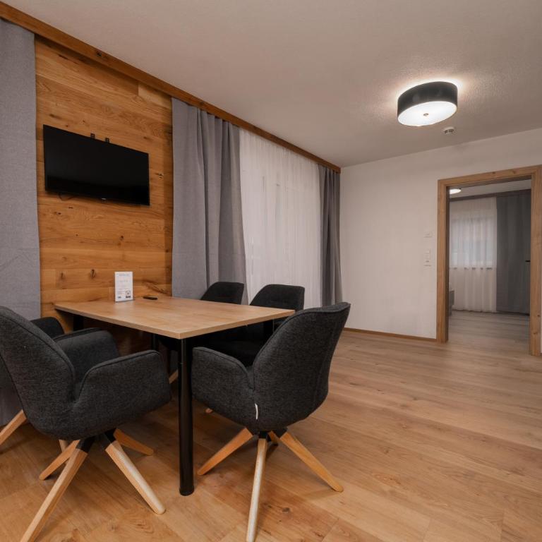 A CASA Türkis - Apartment mit 2 Schlafzimmern und Terrasse - 11