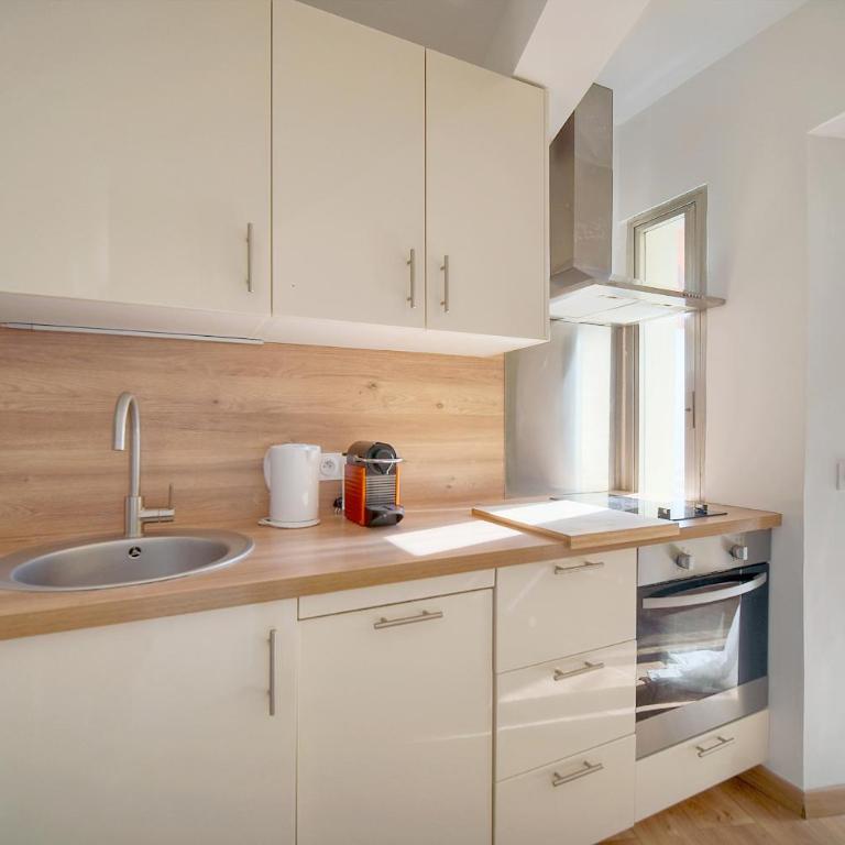 Studio Moderne BALCON, proche FORVILLE- CENTRE CANNES A0B198 - Studio-Apartment mit Balkon - 4
