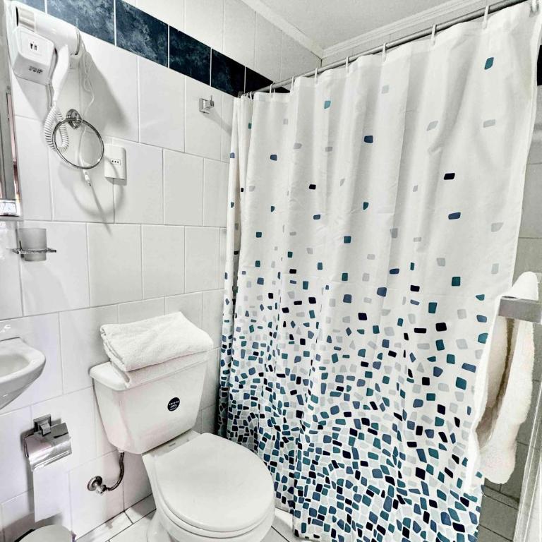 Hotel Montecarlo Pichilemu - Triple Room with Private Bathroom - 4