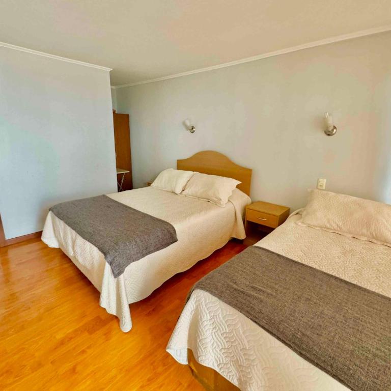 Hotel Montecarlo Pichilemu - Triple Room with Private Bathroom - 1