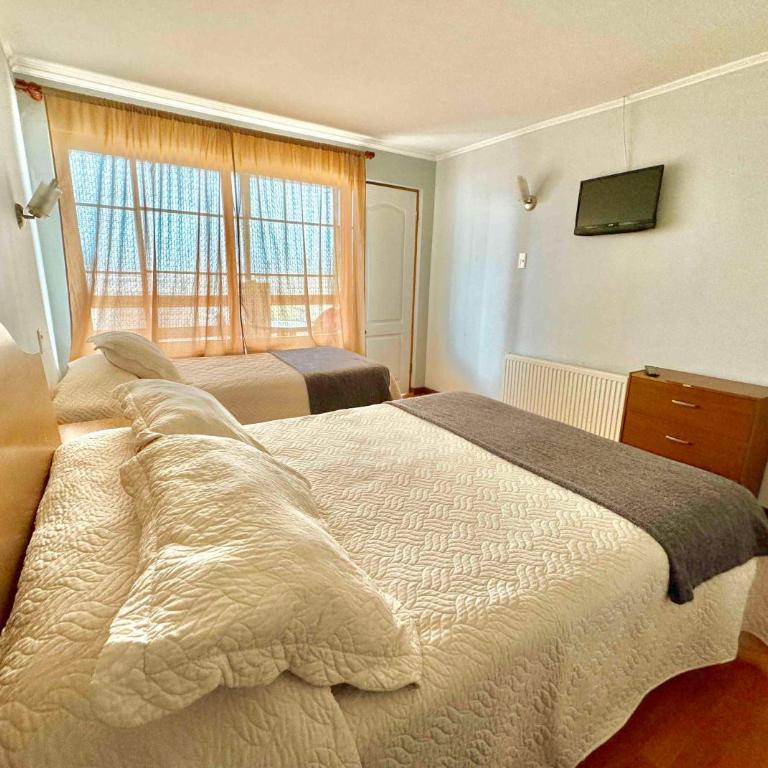 Hotel Montecarlo Pichilemu - Triple Room with Private Bathroom - 2