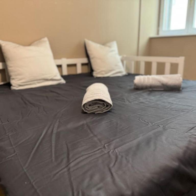 Appartement proche place de la réunion au calme - Apartamento de 1 dormitorio - 1