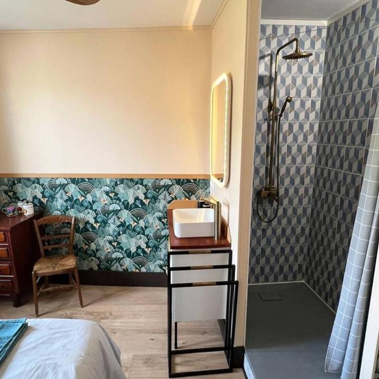 Maison Partagée Avignon Centre - 3 Chambres 3 Salles de Bain Privées - Cuisine Commune - Chambre Double - 7