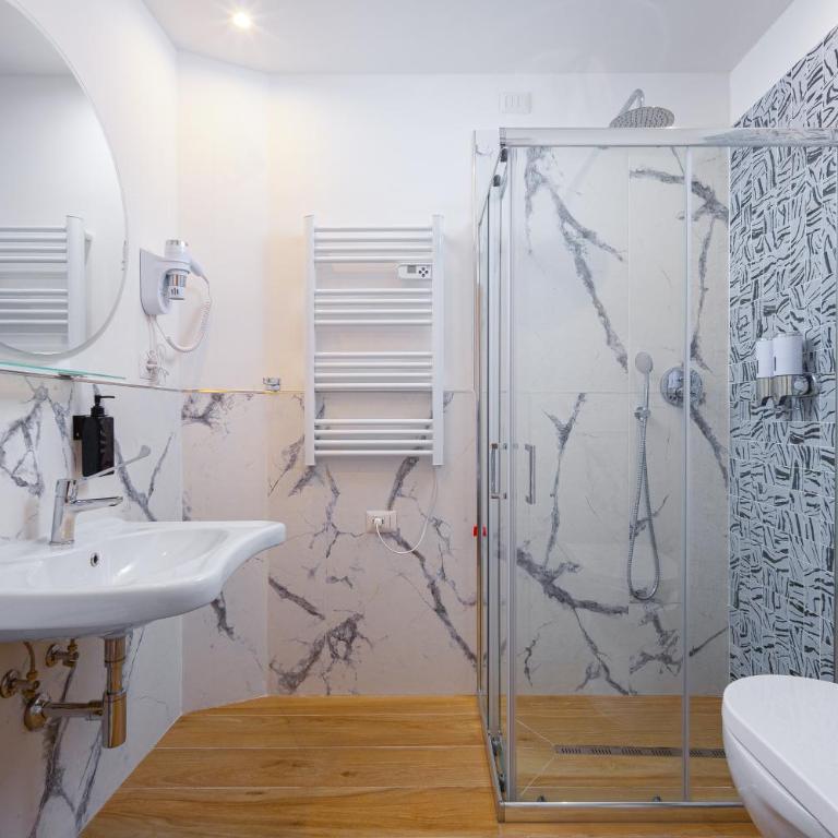 Lilium Hotel - Triple Room - 2
