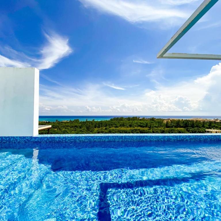 Shiny Studio on 5th Ave with Pool and Gym Steps to Beach - Apartamento - 27