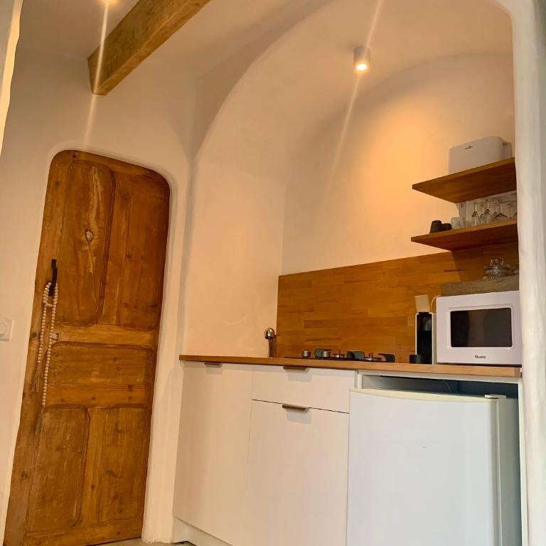 xenónas appartement avec petite piscine privée - Studio with Pool View - 8