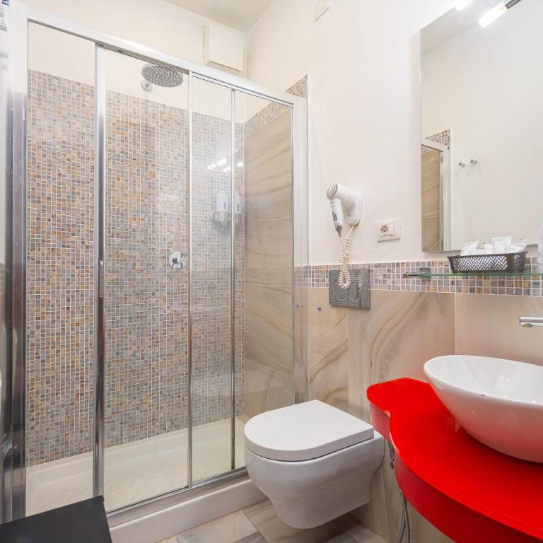 Astrid Hotel - Camera Familiare - 3