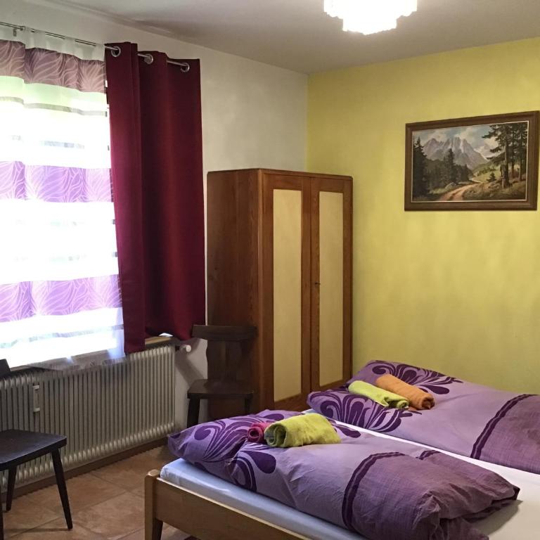 Guesthouse Mountain View - Familienzimmer mit Bergblick - 5