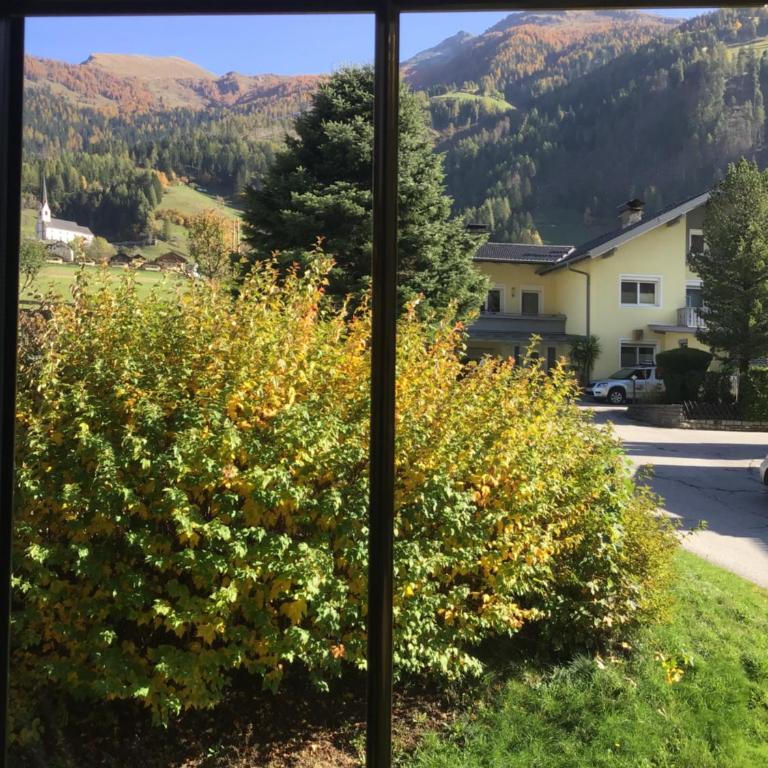 Guesthouse Mountain View - Familienzimmer mit Bergblick - 3