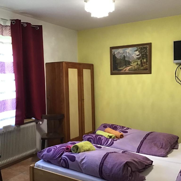 Guesthouse Mountain View - Familienzimmer mit Bergblick - 2