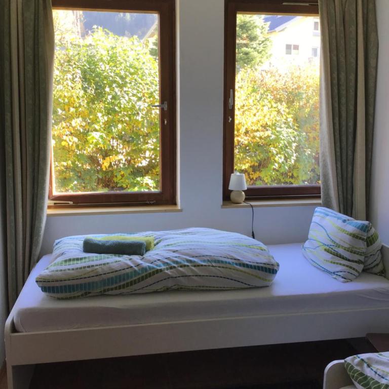 Guesthouse Mountain View - Standard Familienzimmer - 3