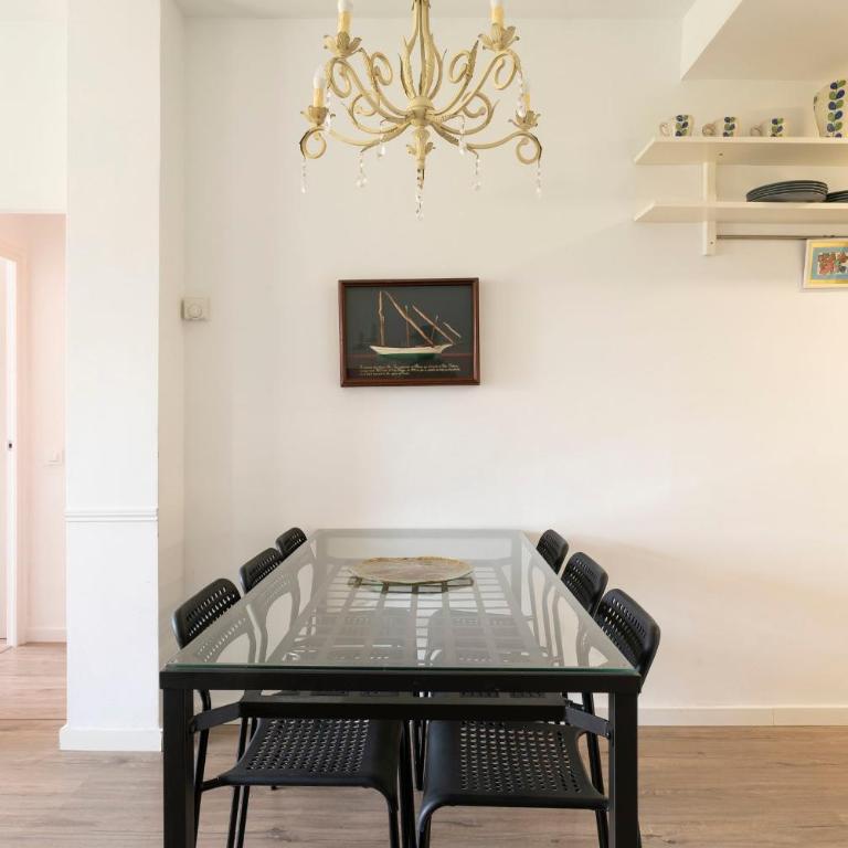 Cozy Apartment near Fira Gran Via with AC - Apartamento - 6