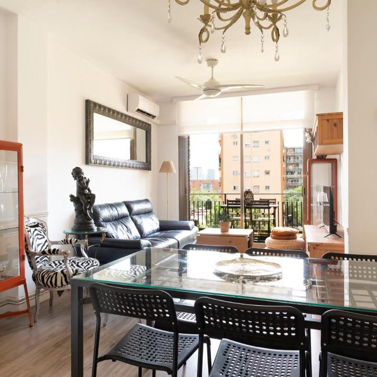 Cozy Apartment near Fira Gran Via with AC - Apartamento - 5